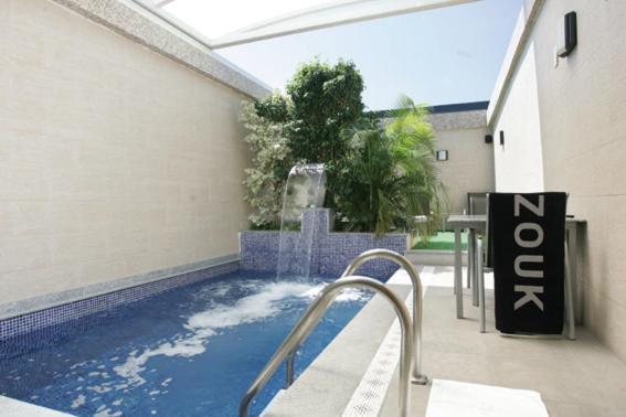 Zouk Hotel (Adults Only) Alcalá de Henares Exteriér fotografie